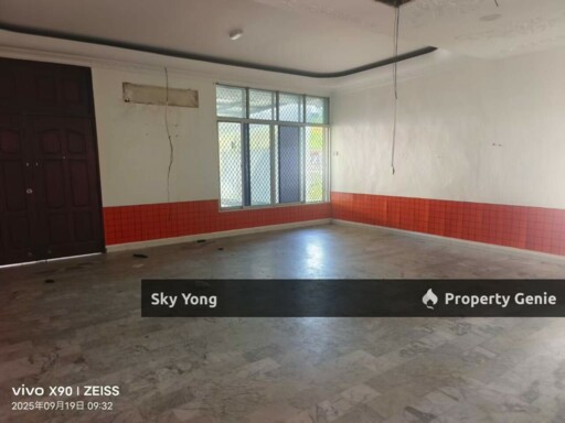 Alma Roadside Corner unit for rent