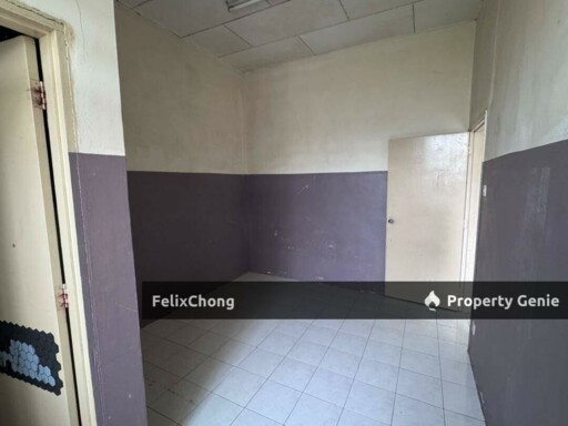 Bandar Putra Single Storey Terrace,Jalan Merak,Kulai,Original Condition