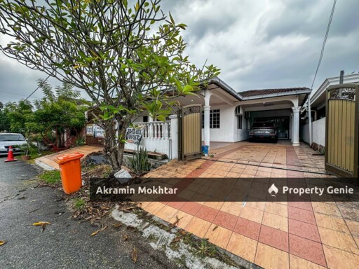 Freehold | 1 Storey Semi D Taman Sungai Jelok Kajang .