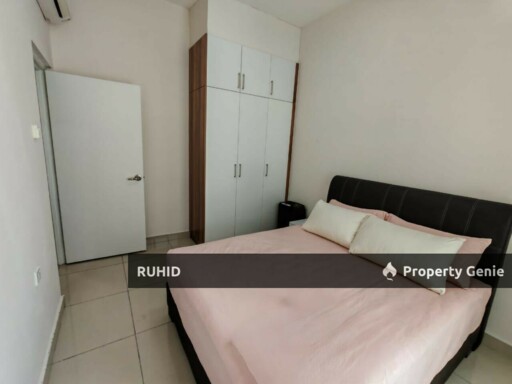 𝑴 𝑪𝒐𝒏𝒅𝒐𝒎𝒊𝒏𝒊𝒖𝒎, 𝑳𝒂𝒓𝒌𝒊𝒏