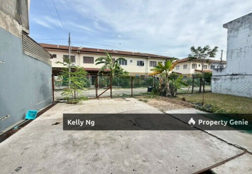 Double Sty House At Pandamaran Klang For Rent