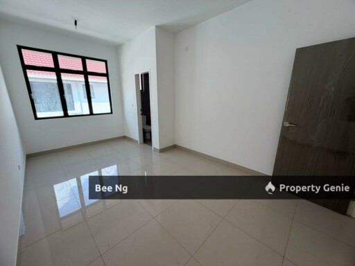 Senadi Hills / Iskandar Puteri / 2 Storey Terrace / Brand New / Unblock / For Sale