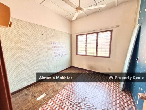 NEAR LRT FREEHOLD 2 Storey Taman Puchong Prima, Puchong