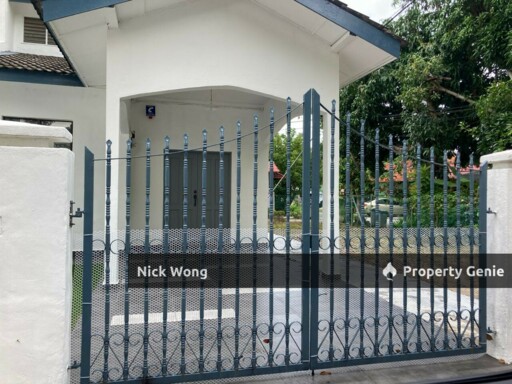 Cheng Jaya Single Storey Corner Lot For Sale