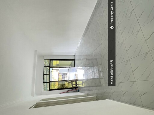 Teres setingkat tegayong melor