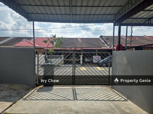 Medium Cost Taman Delima Kluang Sale