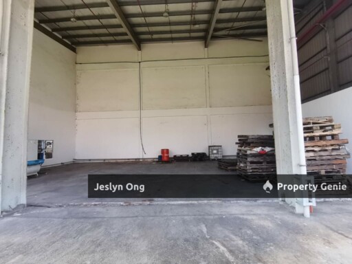 1.5 Storey Detached Factory at Pasir Gudang for Rent