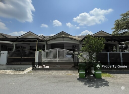 Facing Open Field / Padang!! Air Putih, Kuantan