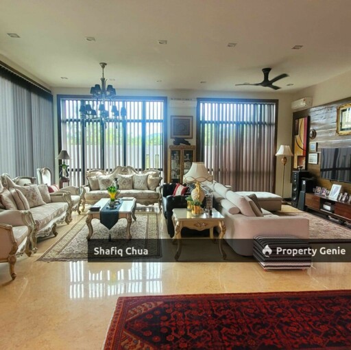 Corner Lot Resort Home Bungalow Living Redefine for Sale in Seremban