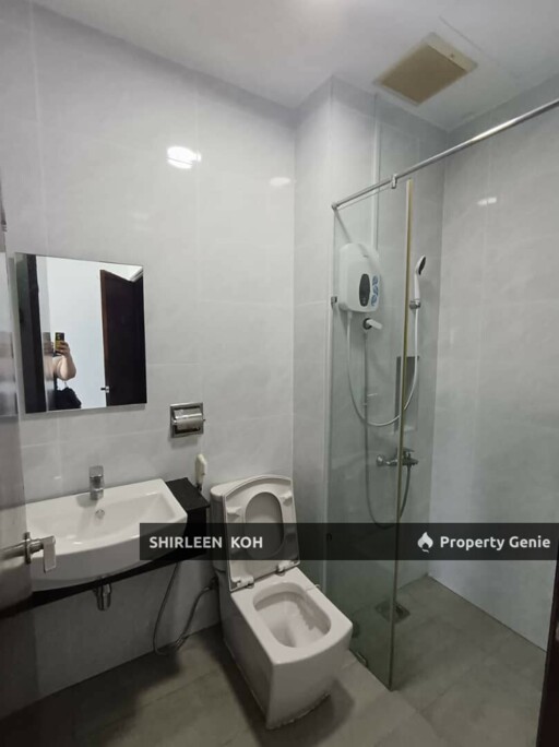 Female Room for Rent at Paragon Suites @ CIQ JB Town