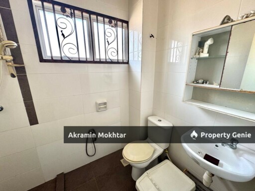 Gated & Guarded | Double Storey Terrace Subang Galaxy U5, Shah Alam.