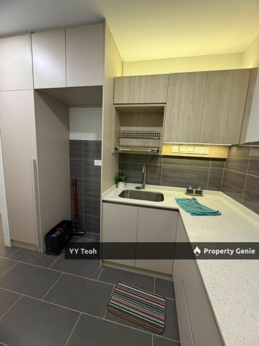 Admiral Residence 3R Garden Unit｜LVL 5