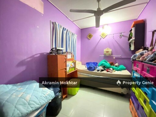 Fully Renovated | Double Storey Semi- D  Jalan Siakap Seksyen 17 Shah Alam .