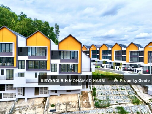 CORNER LOT (TYPE A4) KLCC VIEW 3 STOREY SUPERLINK HOUSE EAST 57, RESIDENSI LAMAN TIMUR DESA MELAWATI, KL