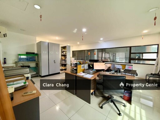 Kawasan Perindustrian Taman Johor 1.5 Storey Semi D Factory for Sale/Rent