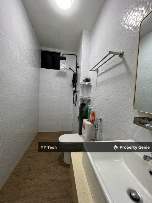 The Quartz Residence Kampung Lapan 3R Unit