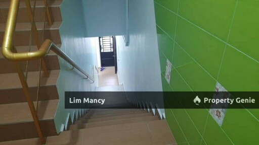 Three Storey Shoplot For Rent