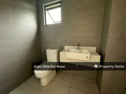 Nassim Heights Ampang Selangor 3 Storey Terrace House For Sale