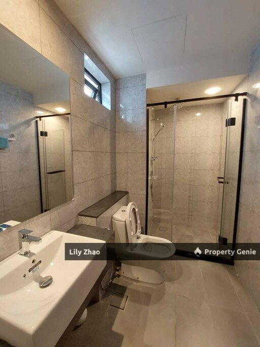 Jesselton Twin Towers A High End Condo for Sale, 2 Bed 2 Bath, 1,270 sf, Near QE2, Jalan Lintas, Kota Kinabalu City