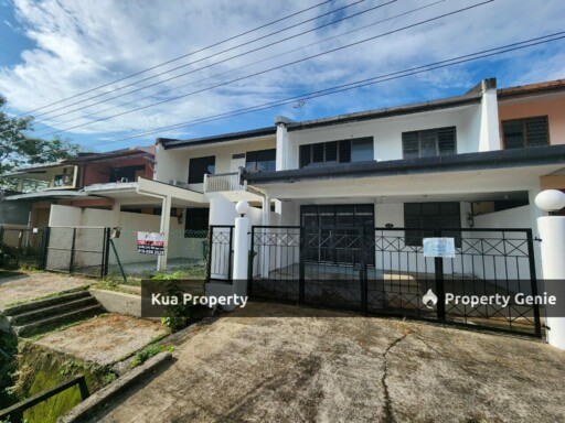 Double Storey Terrace Intermediate House at BDC near Saradise