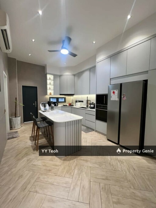 8 Residence 2.5 Storey Superlink