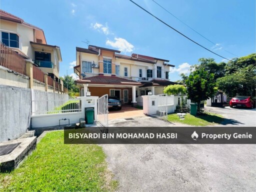 3,412sq.ft Partly Furnished 2 Storey Semi D Jalan Makmur Saujana Impian Kajang.