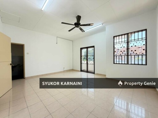 Double Storey Superlink Lorong Az Zaharah, Puncak Alam