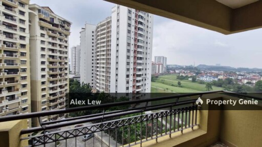 Vista Komanwel C with Golf Course View Good Condition Unit