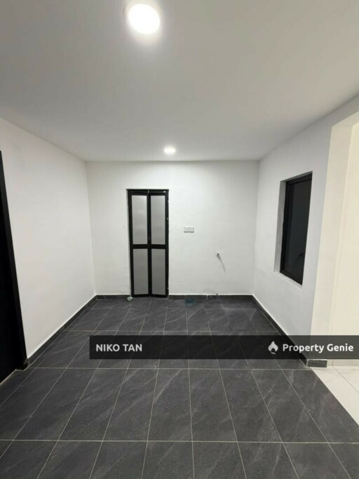 Jalan Merah 1Stry Fully Renovated Taman Pelangi