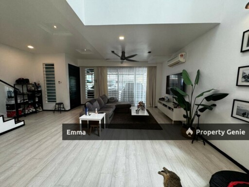 Lakeside Puchong Endlot 2-Storey Home Fully Renovated