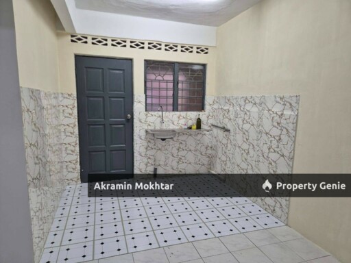 Freehold & Renovated | Double Storey Terrace Bandar Springhills, Lukut-Port Dickson