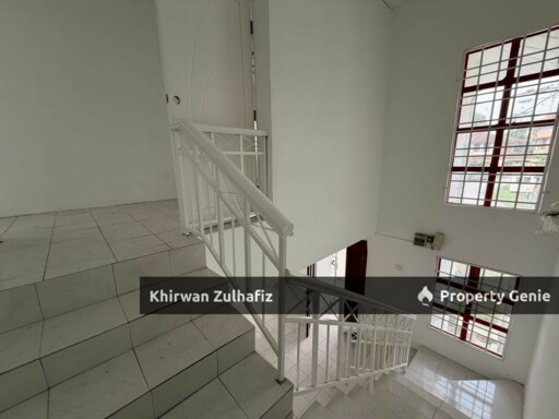 Jalan Semarak Bandar Utama Batang Kali Semi D 2-Storey For Sale