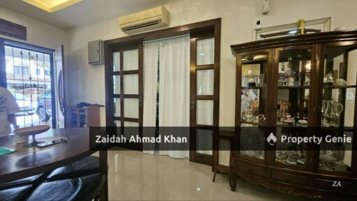FULLY FURNISHED RENOVATED DOUBLE STOREY SEMI D  House @ Bandar Nusarhu, Seksyen U10, Shah Alam FOR SALE