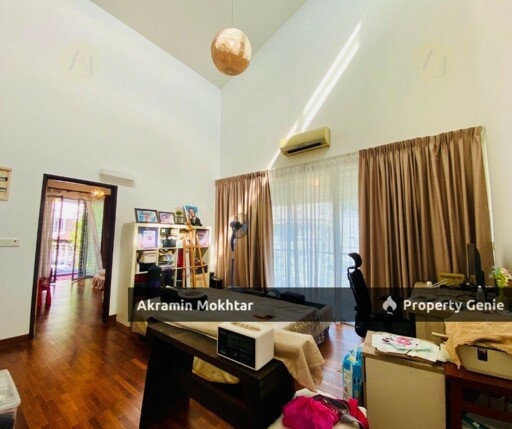 FREEHOLD & CORNER LOT | SERING UKAY  2.5 STOREY SUPERLINK