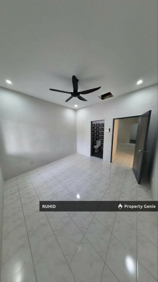 Bandar Putra Kulai Single Storey Terrace House 24x75 Unblock View
