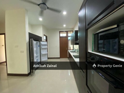 DUTA NUSANTARA, SRI HARTAMAS | 2 STOREY SEMID WITH 5 BEDROOMS IN A PRIME LOCATION