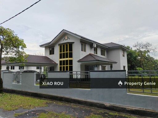 Taman Suria, Bukit Katil Corner Double Storey bungalow