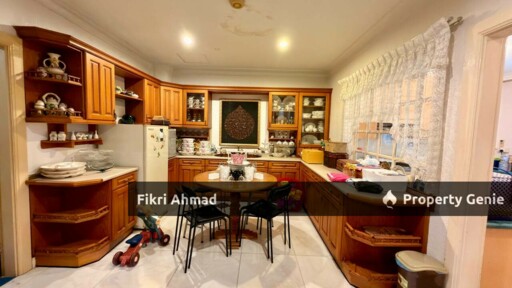 FOR SALE: CORNER 2 1/2 Storey Bungalow Taman Tun Dr Ismail