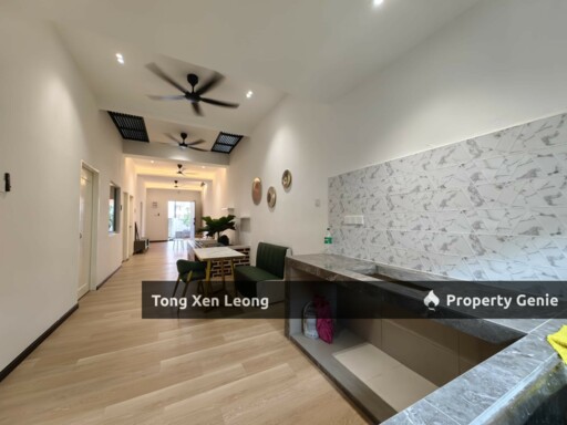 1 Storey @ Ujong Pasir For Sale !! Fully Renovated & Extended !!