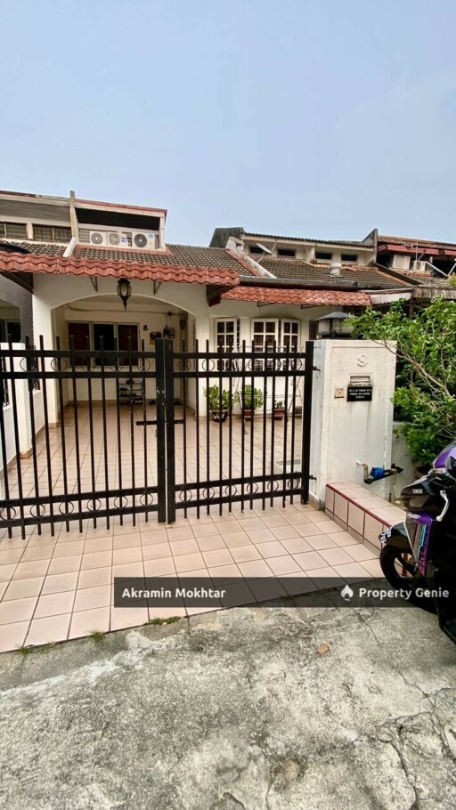 WALKING DISTANCE TO SK PANDAN JAYA | SINGLE STOREY HOUSE @ PANDAN JAYA, KUALA LUMPUR