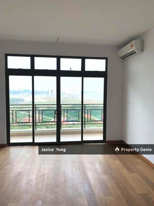 Laguna Heights Condominium @ Perling