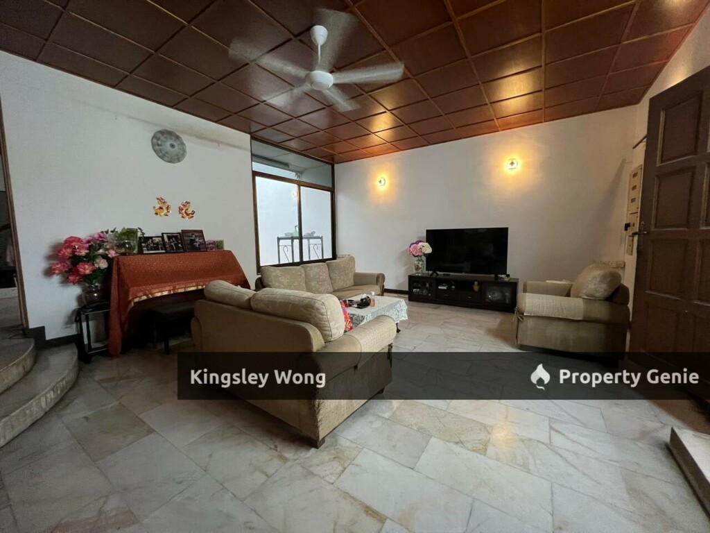 Bercham Double Storey Terrace Corner Facing field Near Tasek Ipoh Garden East