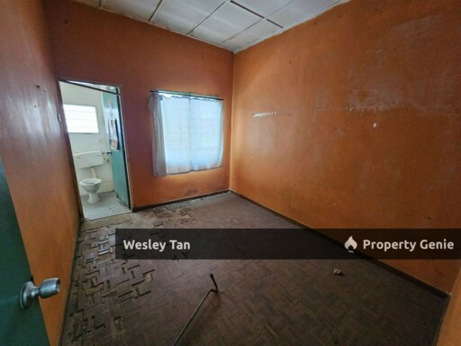 Tanjung Minyak Below Value 2 Storey Terrace Extra Length 20 x 80 Sale