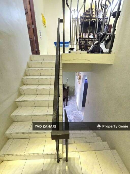 Seksyen 25, Shah Alam | 2-Storey Terrace 4 Bedrooms | RM460K - Freehold, Below Market & Extra Land 6Ft