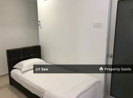 Cheras F/Furnished 2 Storey Corner House, En Suite Bathrooms For Sale