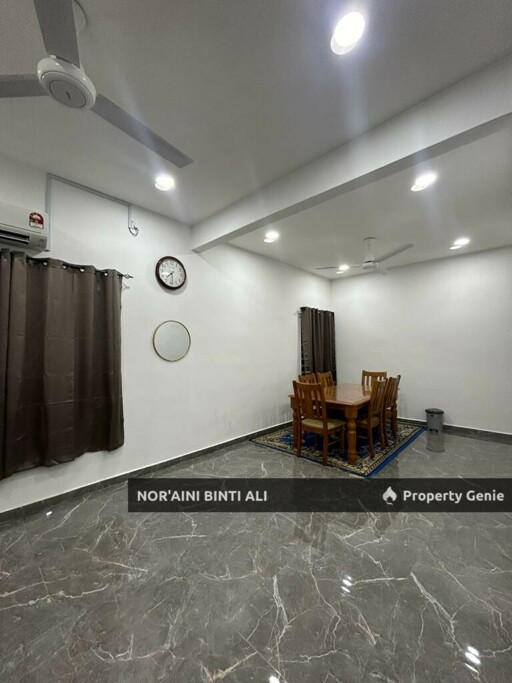 1 UNIT TERES SETINGKAT (END LOT) KG JAWA  KUANTAN PAHANG (FULL RENOVATED) PARTIAL FURNISHED.