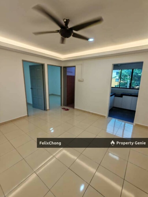 Bandar Selesa Jaya Low Cost Flat,Jalan Silat Gayong,Skudai,Level 3