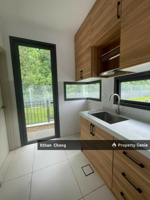 ELMINA GARDEN DOUBLE STOREY END LOT FOR SALE