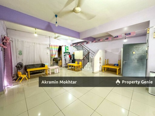 Freehold | 2 Storey CORNER LOT TAMAN SEMENYIH PARKLANDS, BERANANG