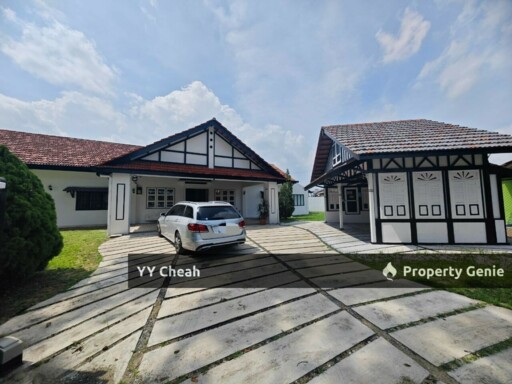Ipoh Luxury Bungalow For Sale Freehold facing field perfect dream home